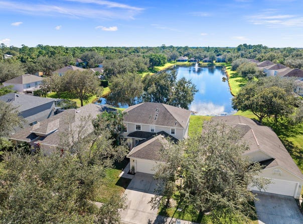 2538 12th Square SW, Vero Beach, FL 32968