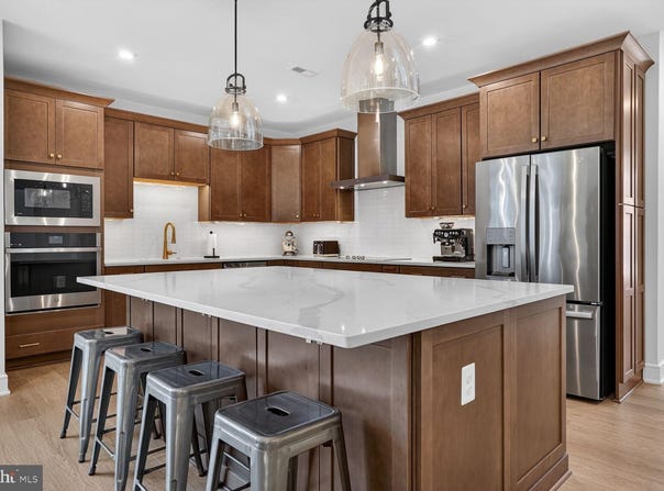 6053 COBBLESTONE, MARSHALL, VA 20115