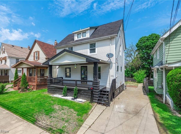 2718 Roanoke Avenue, Cleveland, OH 44109