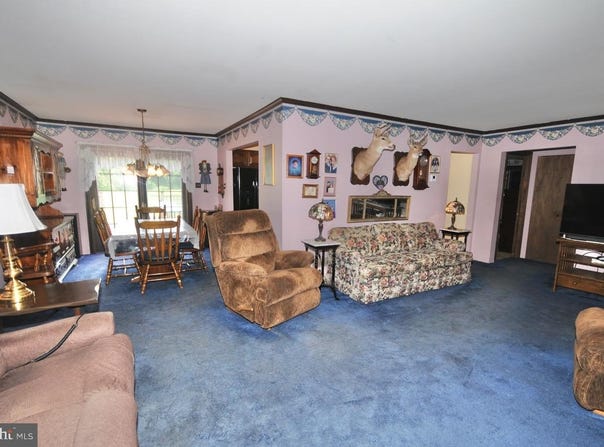 1025 POTTS MILL ROAD, BORDENTOWN, NJ 08505
