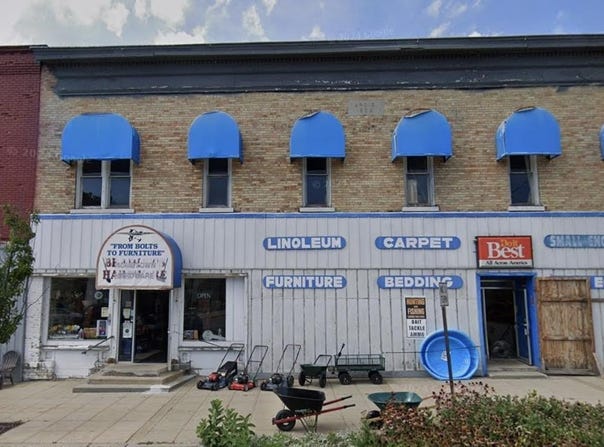 104 S Main Street, Evart, MI 49663