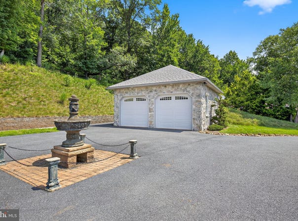 522 HALYARD WAY, ENOLA, PA 17025