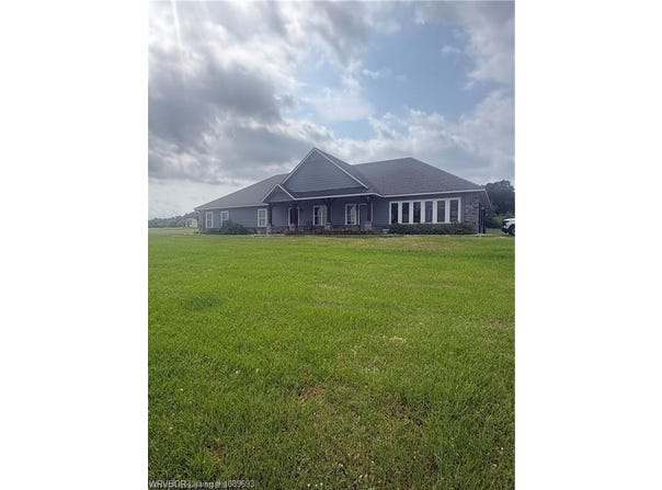 21887 Ranch RD, Howe, OK 74940