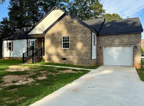 1009 Waddell Lane, South Boston, VA 24592