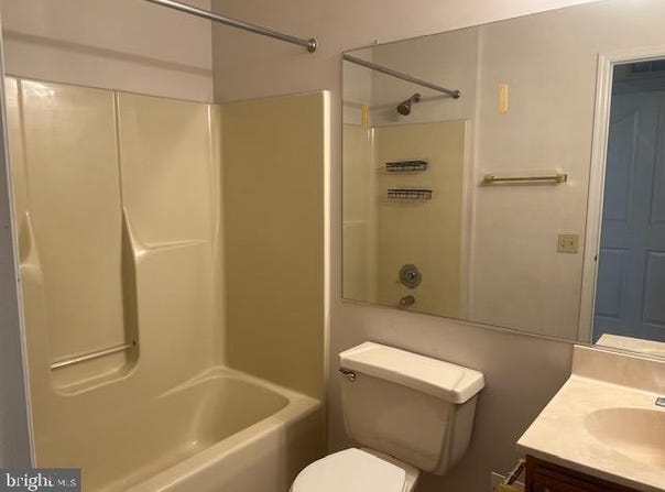 1908 WATERS EDGE DRIVE, NEWARK, DE 19702