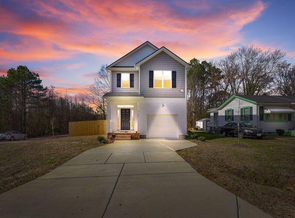 717 Utley Street, Holly Springs, NC 27540