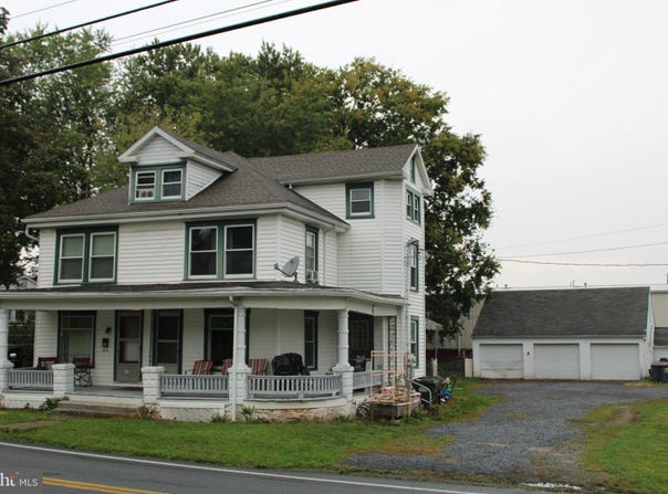 104-106 W MAIN Street, REINHOLDS, PA 17569
