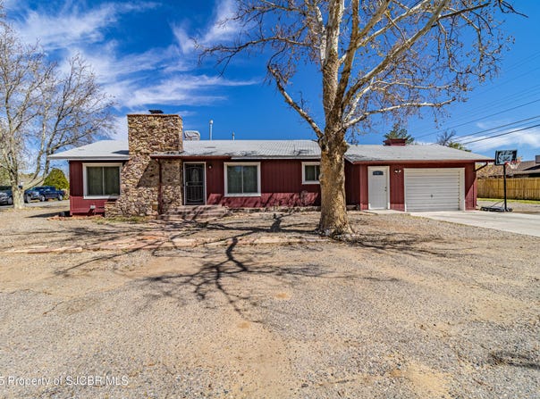 200 HERMOSA Drive, Aztec, NM 87410