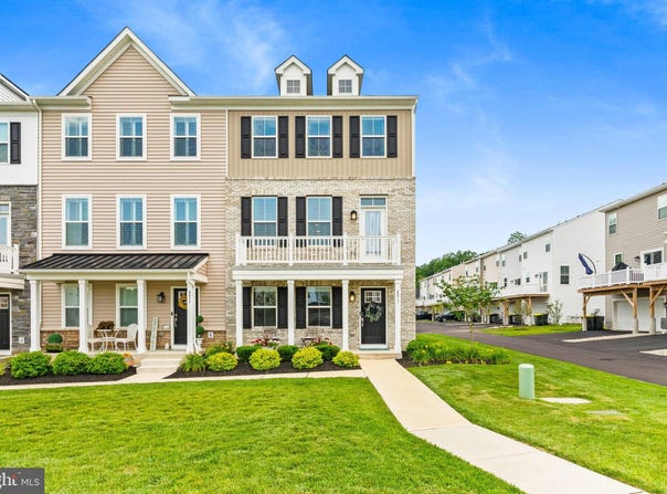 4811 LINCOLN ALLEY, PIPERSVILLE, PA 18947