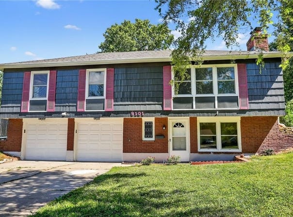 9101 Wedd Street, Overland Park, KS 66212