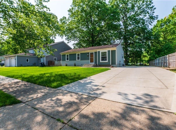 1436 Gurley Avenue, Akron, OH 44310