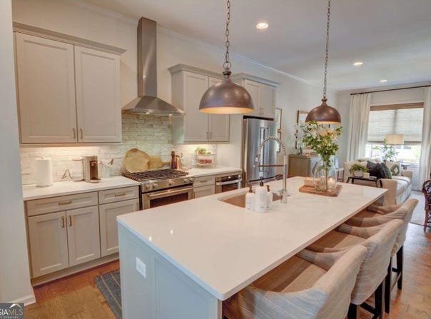 14 Lochurst, Roswell, GA 30076