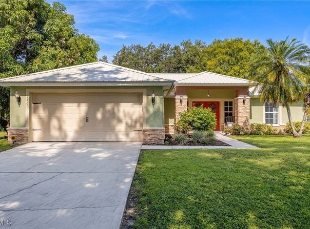 220 N Cypress Street, Labelle, FL 33935