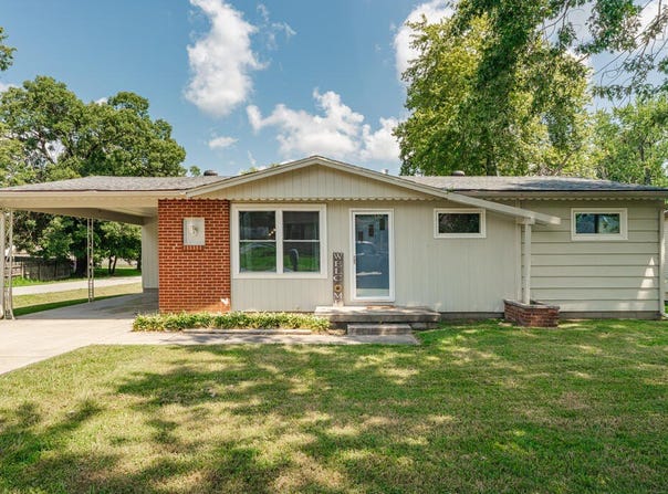 222 Midway Ave., Madisonville, KY 42431