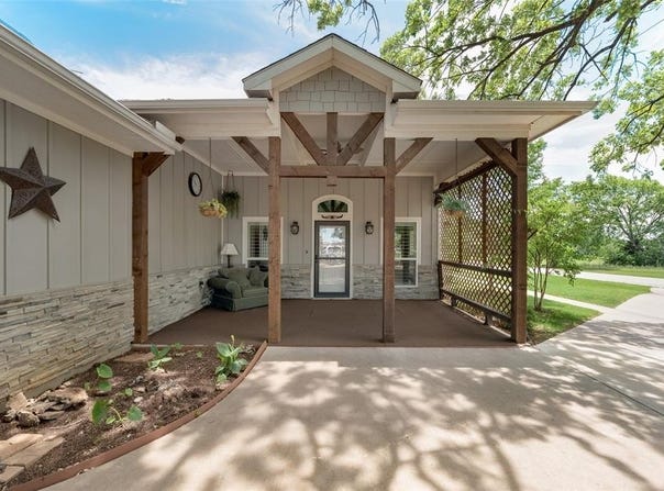 760 E Northside Drive, Pilot Point, TX 76258
