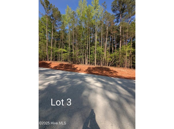 525 Fletcher Farms Way, Carthage, NC 28327