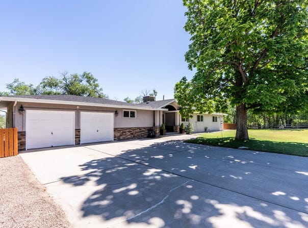 105 Country Club Park Road, Grand Junction, CO 81507