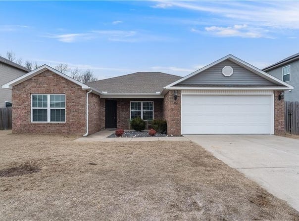 802  SW Green World  ST, Bentonville, AR 72712