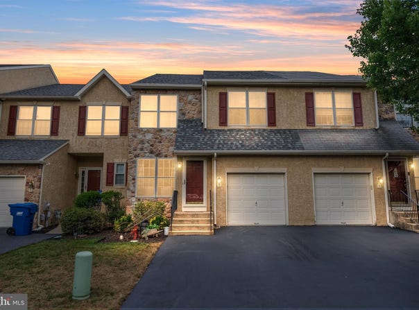 5 CHADWICK CIRCLE, EAGLEVILLE, PA 19408