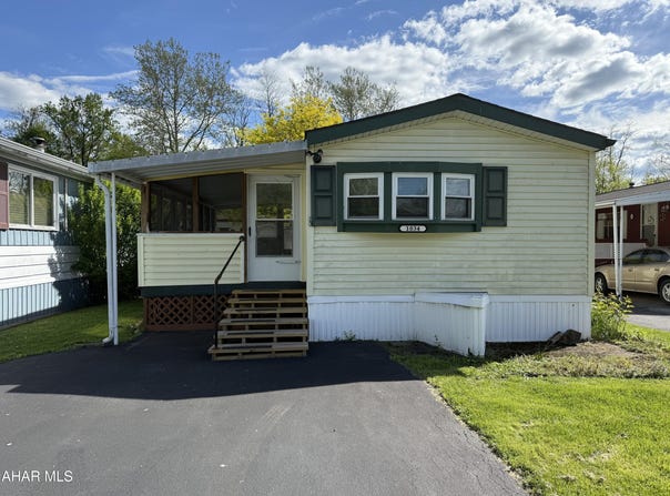 1034 Rosewood Drive, Altoona, PA 16601