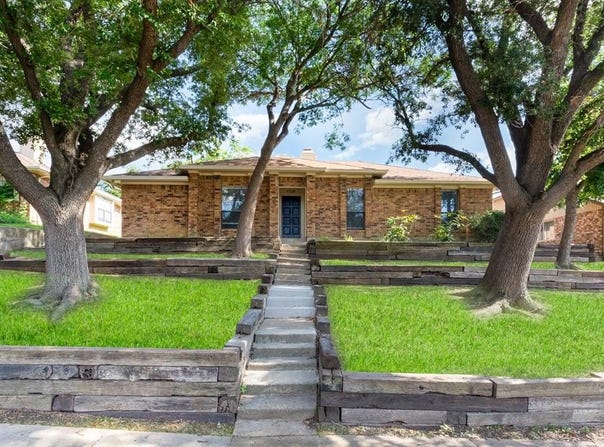 1724 Saint James Drive, Carrollton, TX 75007