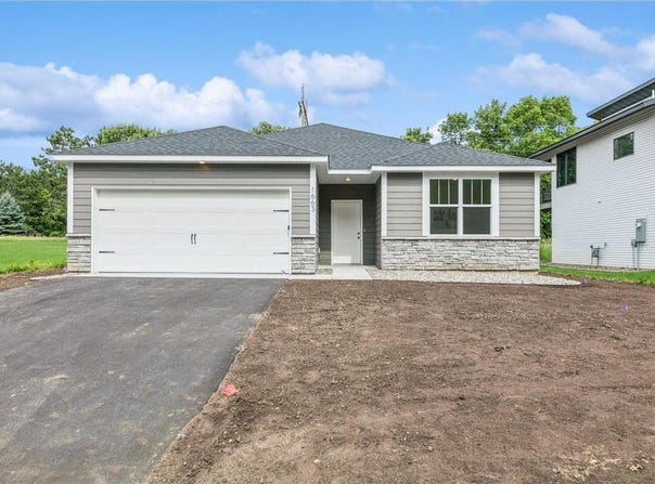 1663 39th Street S, Saint Cloud, MN 56301
