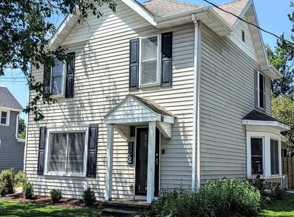 232 4TH Street, NEENAH, WI 54956
