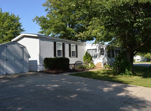 8249 CLOVERIDGE Drive, Erie, PA 16509