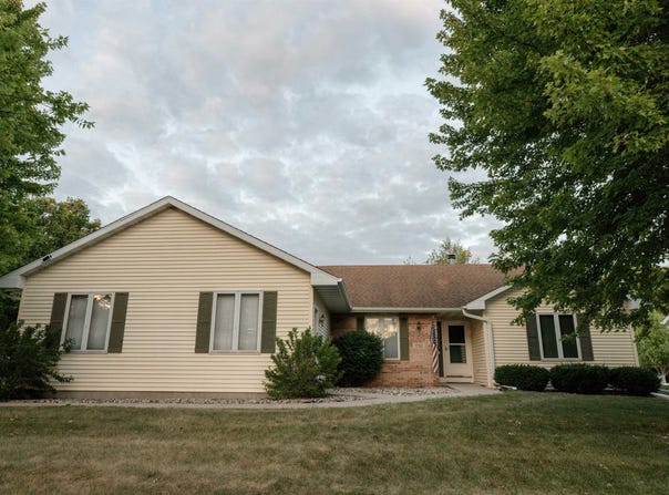 752 Westlawn Drive, Cottage Grove, WI 53527