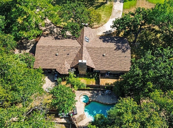135 Creekside Drive, Double Oak, TX 75077