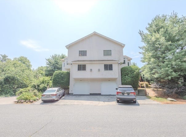 445 Captain Eames Cir, Ashland, MA 01721