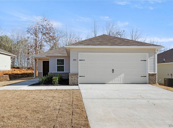16529 Osceloa Avenue, Moundville, AL 35474
