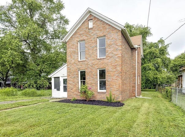 211 Buckingham Street, Newark, OH 43055