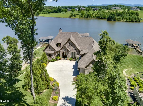 128 Hiwonihi Tr, Vonore, TN 37885