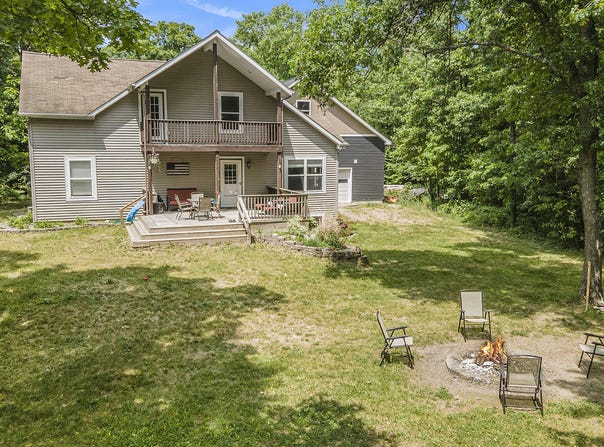 21008 Tamarack Road, Howard City, MI 49329