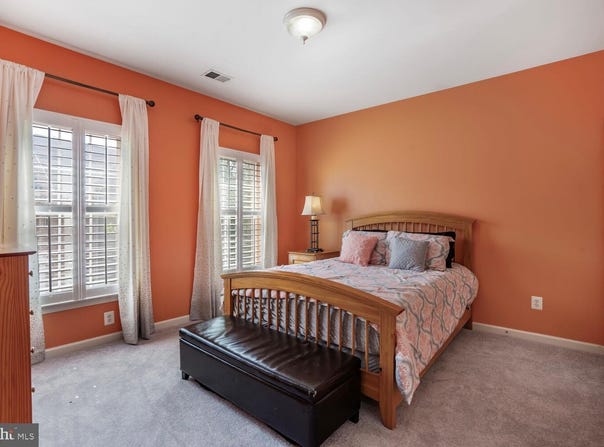 9138 LAKE PARCEL, LORTON, VA 22079