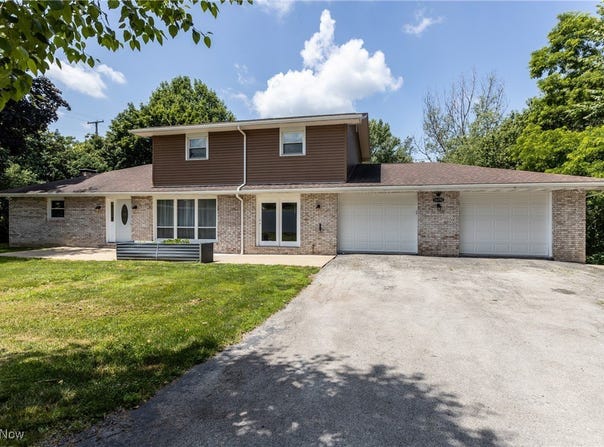 16792 Gonzales Avenue, East Liverpool, OH 43920
