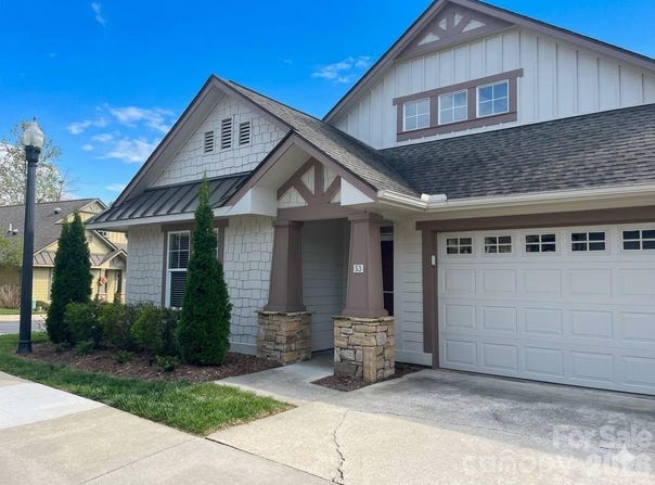 53 Barn Owl Way, Hendersonville, NC 28792