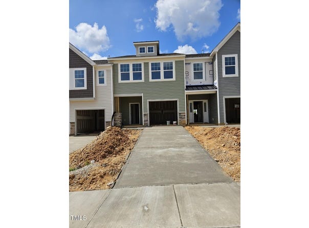 40 Honeydew Way, Clayton, NC 27520