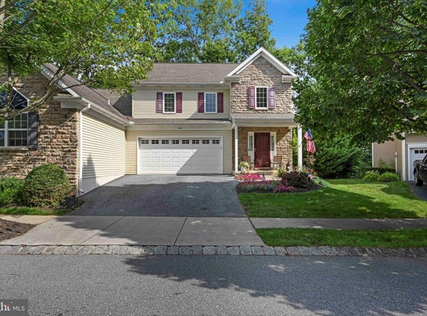 406 WENDOVER WAY, LANCASTER, PA 17603