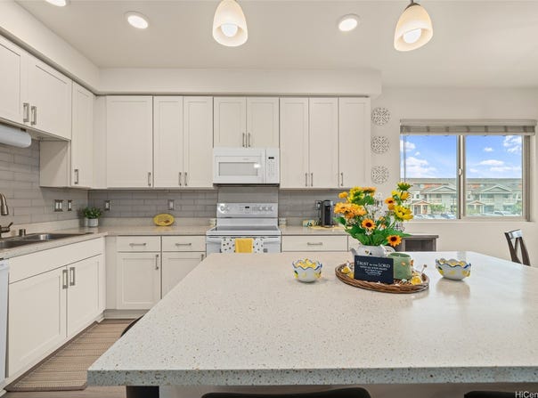 91-3633 Kauluakoko Street 412, Ewa Beach, HI 96706