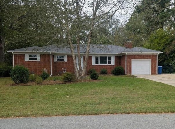 2348 Great Neck Circle, Virginia Beach, VA 23454