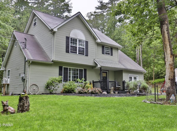 174 Laverne Drive, Dingmans Ferry, PA 18328