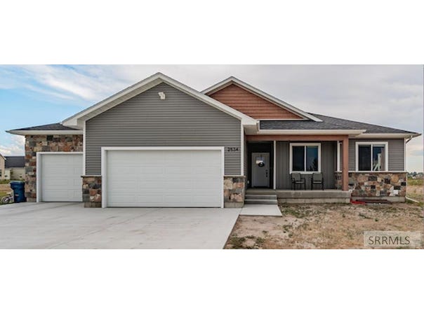 2534 Titan Dr, Rexburg, ID 83442