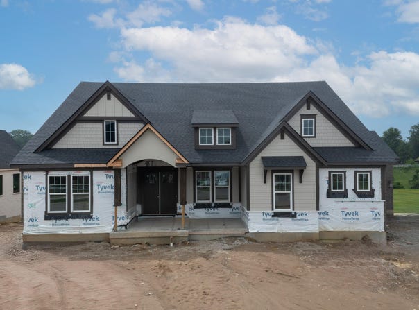1729 Ledgestone Way, Hebron, KY 41048