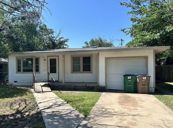 301 River Oaks St, San Angelo, TX 76903