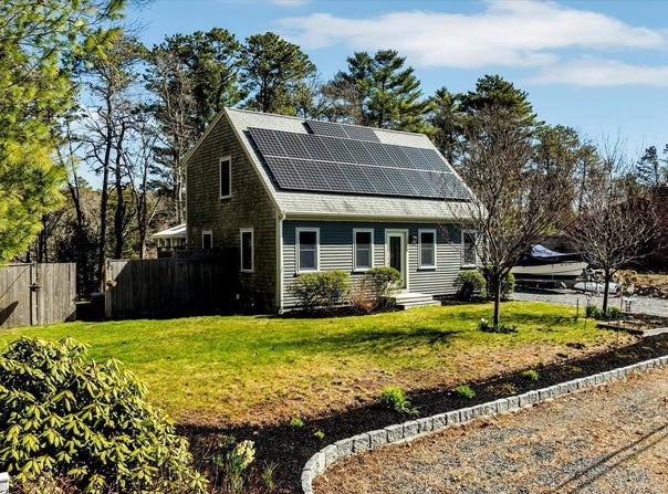 51 Buccaneer Way, Mashpee, MA 02649