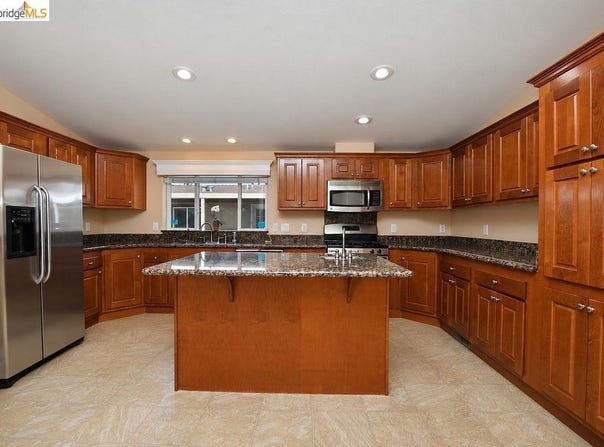 210 W Cypress Rd, Oakley, CA 94561