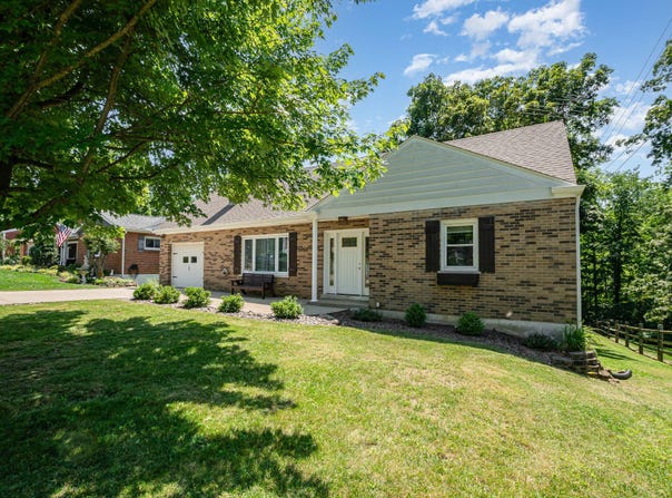 740 St Matthews Circle, Taylor Mill, KY 41015