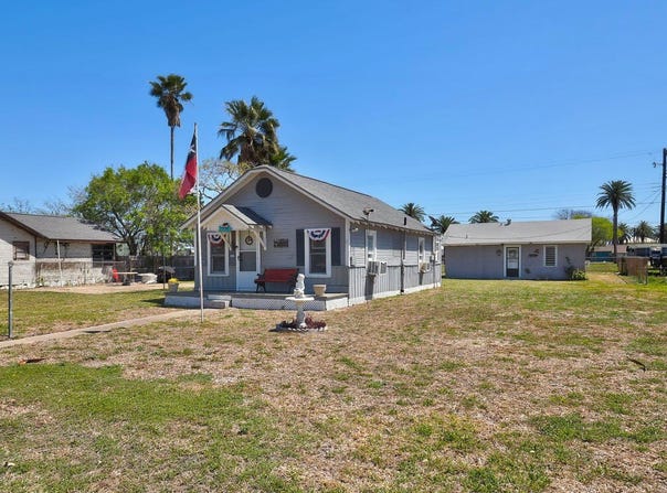 1139 S Houston, Aransas Pass, TX 78382